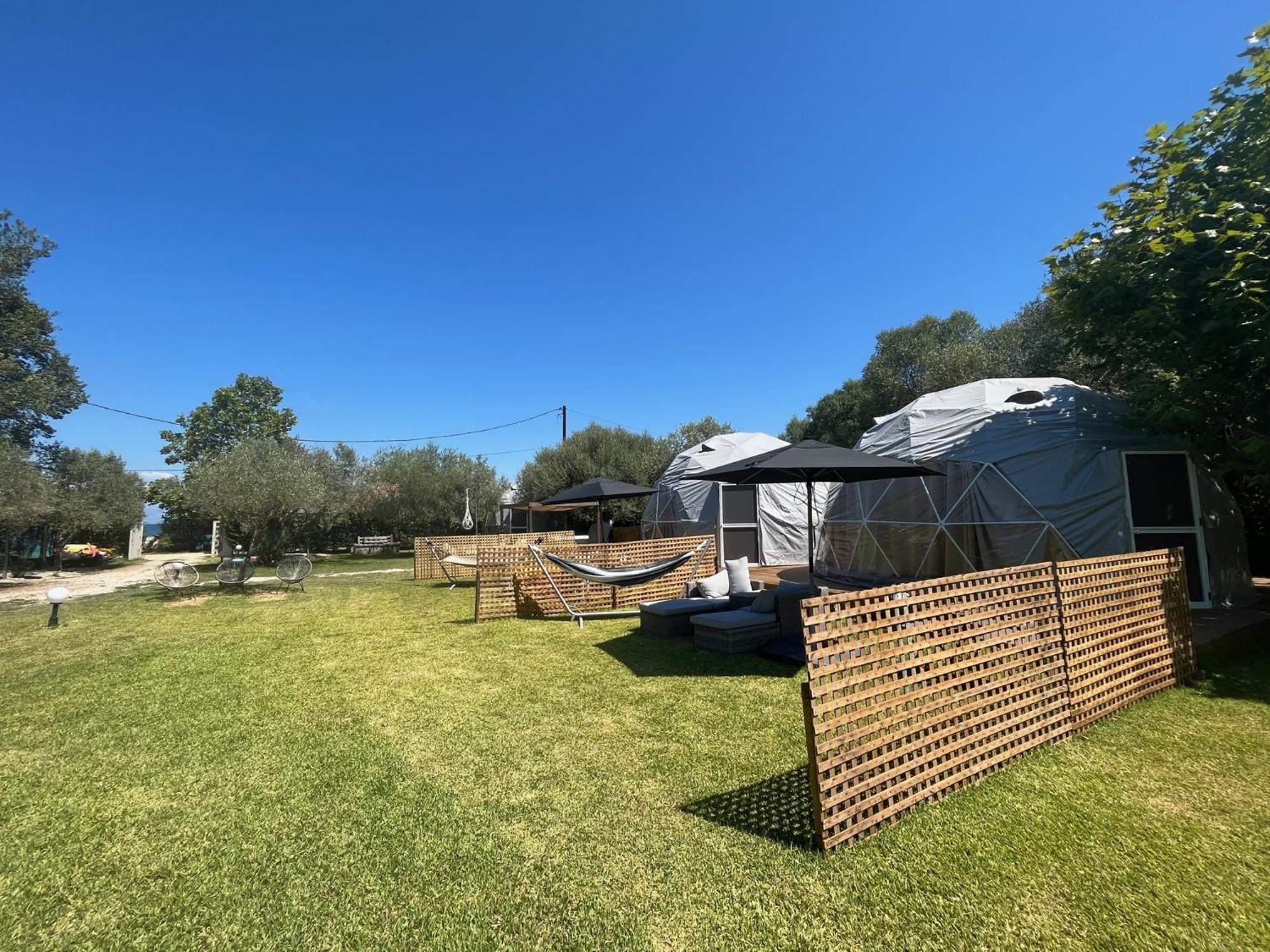 Manna Gea Glamping Domes Hotel Vonitsa Exterior photo